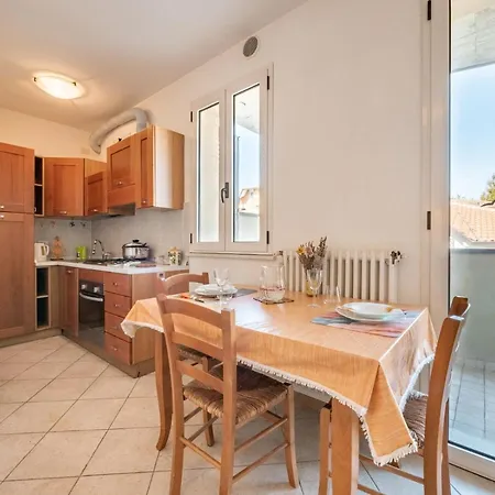 Apartmán Viserba Cozy Studio W/ Balcony *