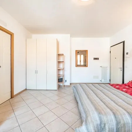 Viserba Cozy Studio W/ Balcony Apartment *