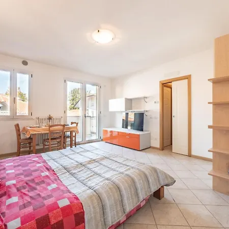 Apartment Viserba Cozy Studio W/ Balcony